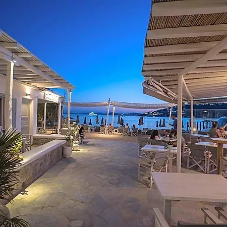Agia Anna Beachfront Boutique Hotell *